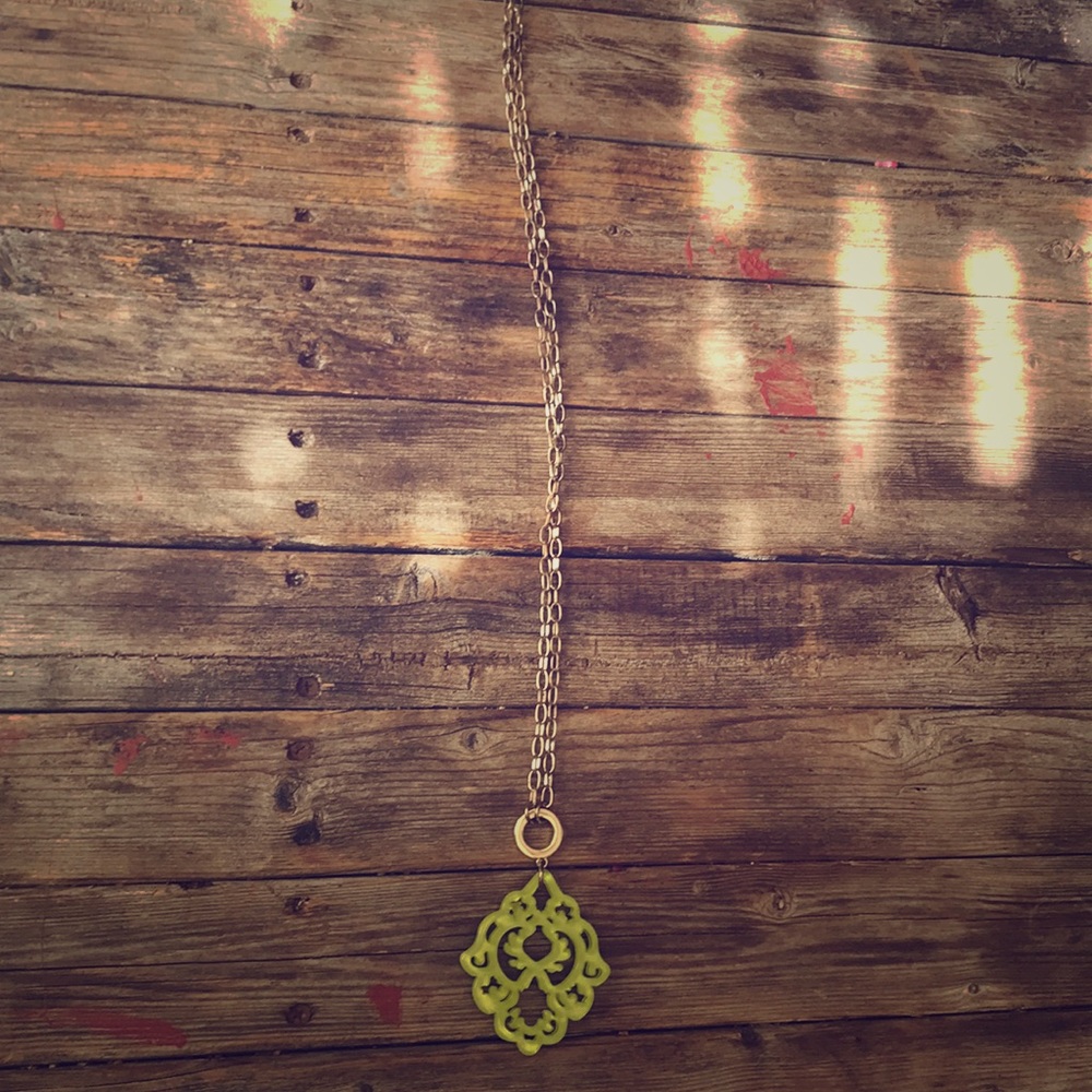 Zenzii pendent necklace